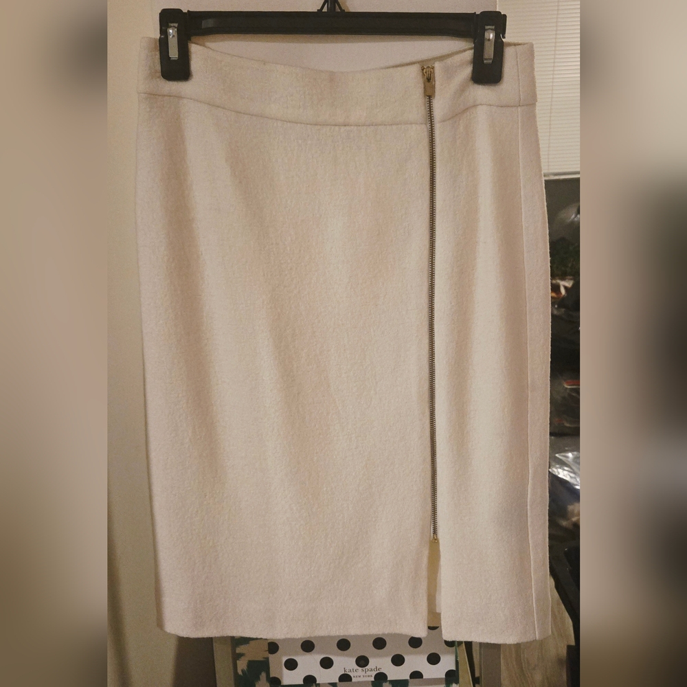 Banana Republic Off-White Pencil Skirt